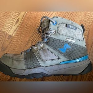 Woolrich women’s waterproof boots size 7.5